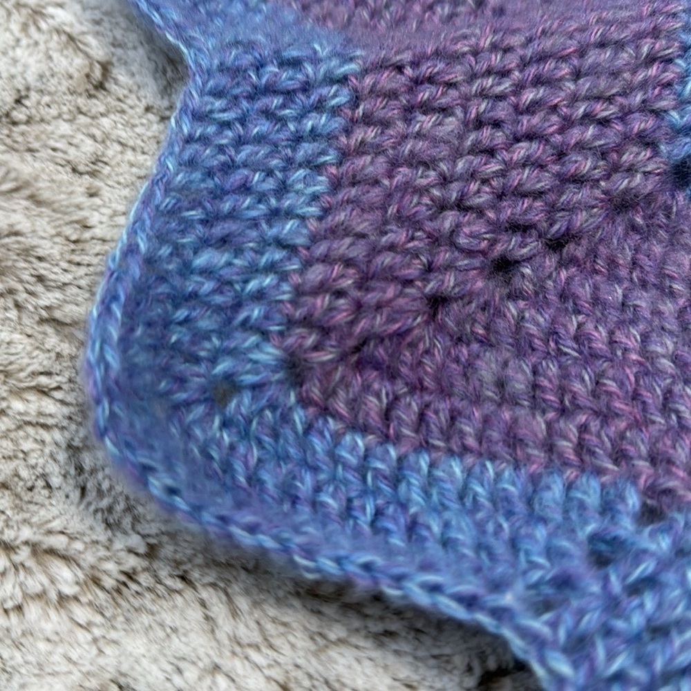 Handcrafted knit star shaped mat blue purple statement piece home decor accent - Picture 8 of 9
